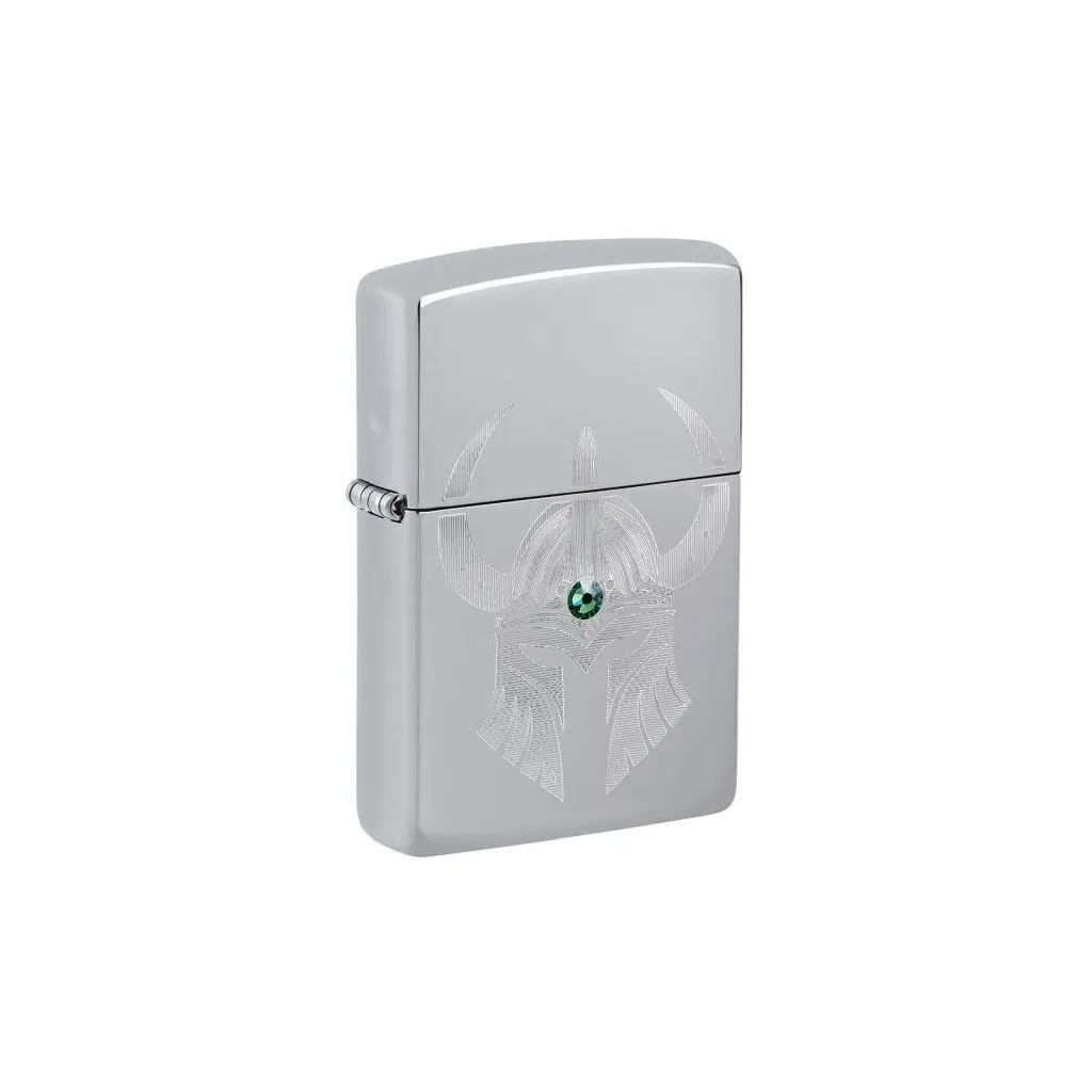 Zippo Helmet lighter med hjelm-motiv og metalfinish.