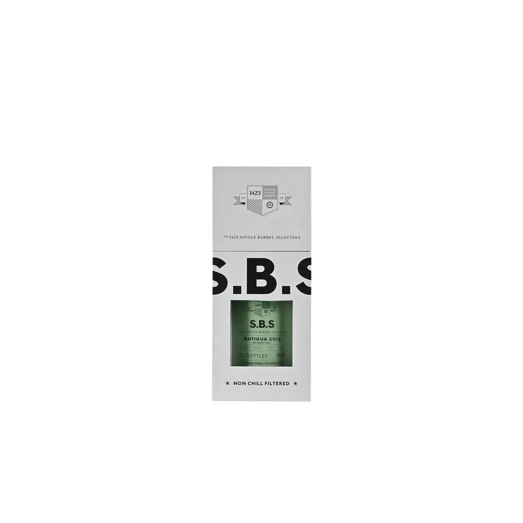 SBS Antigua 2015 Bourbon & Marsala Cask – mørk romflaske med elegant etiket

SBS Antigua 2015 70 cl – højstyrket rom med bourbon- og marsalafadfinish

SBS Antigua 2015 55% – Single Barrel Selection rom fra Antigua