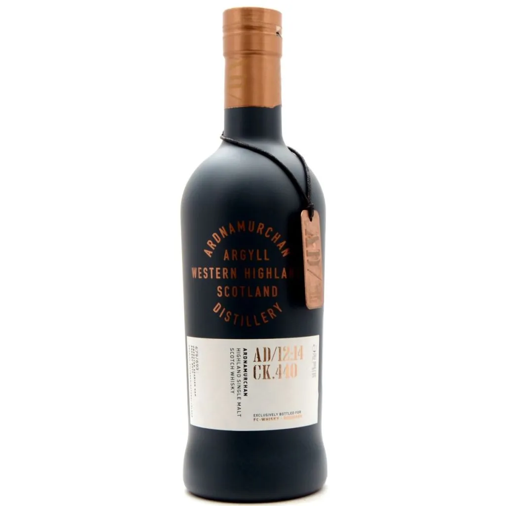 Ardnamurchan AD/12-14 Oloroso Cask 440 59,1% 70 cl – Highland single malt whisky

Alternative alt-tekster:

Ardnamurchan 12:14 #440 Oloroso sherry-butt 59.1% vol. 70 cl

Highland single malt Ardnamurchan AD/12-14 Cask 440 59,1% – limited single cask