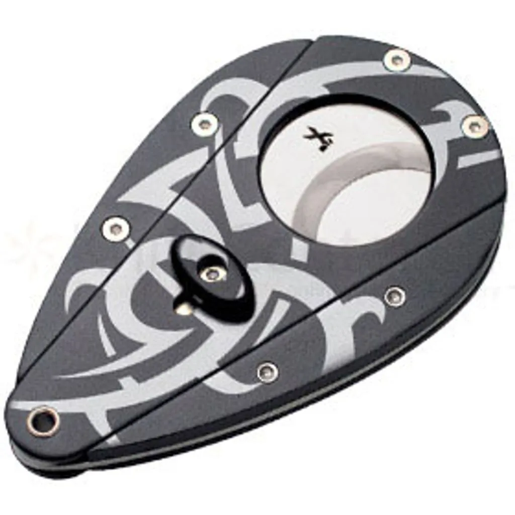 XIKAR Xi1 cigar cutter med tribal body art lasergravering og aluminiumskrop.