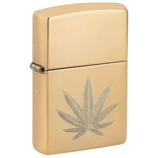 Zippo lighter med cannabis-blad motiv og brassfinish