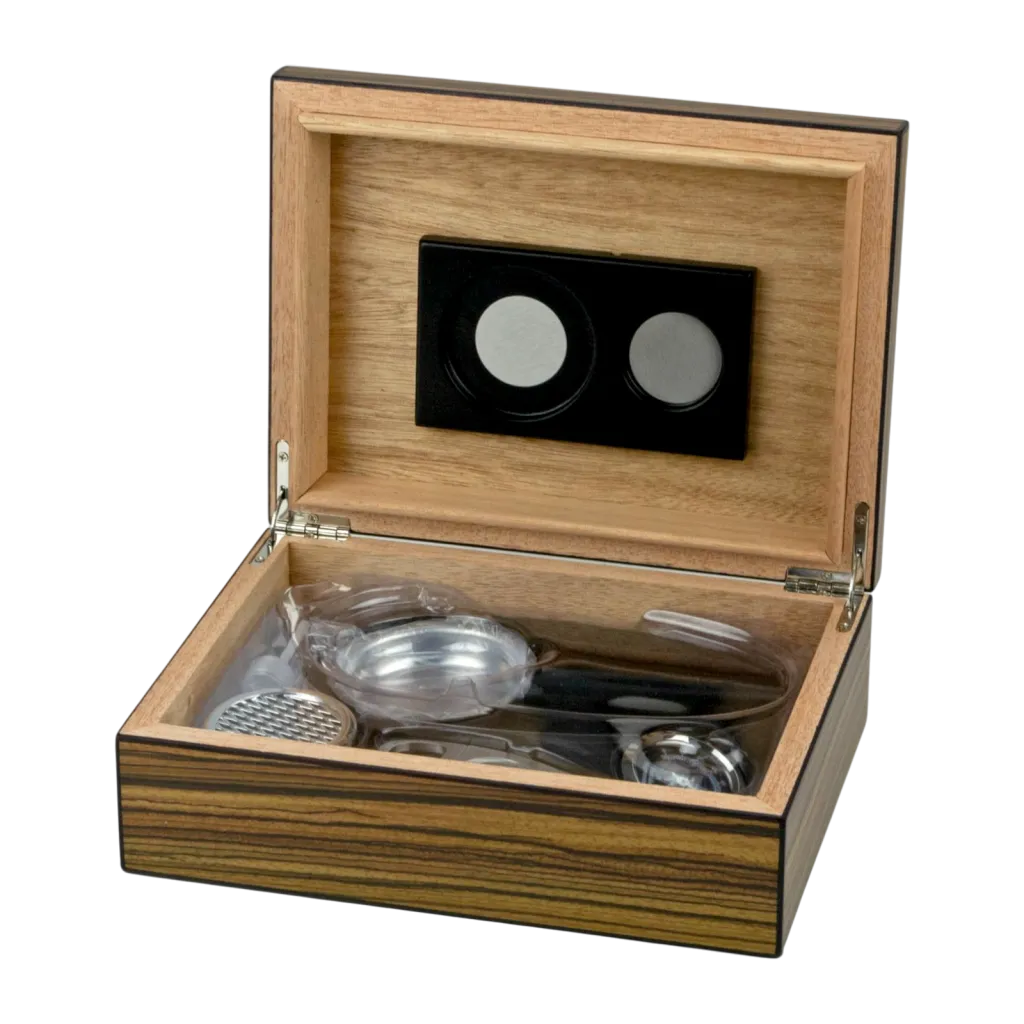 Humidor set med mat zebra finish til ca. 25 cigarrer med hygrometer, befugter, cutter og askebæger.